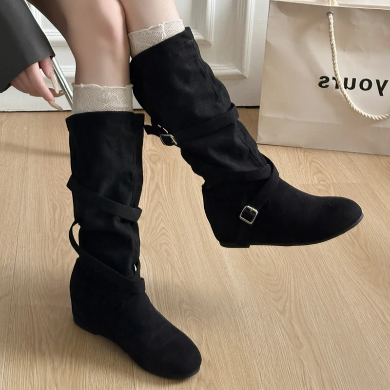 

Женские высокие сапоги на плоской подошве. Замшевая дизайнерская уютная обувь. Модные модельные ботинки челси. Новинка зимы 2024. Gladiator Snow Botas De Mujer.