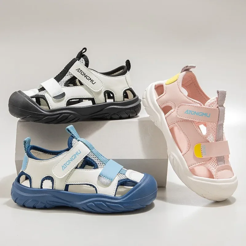 Sandalias deportivas para cubrir los dedos de los pies para niños, zapatillas de deporte para niñas y niños, zapatos huecos con gancho, zapatos de retales de colores para verano 2025