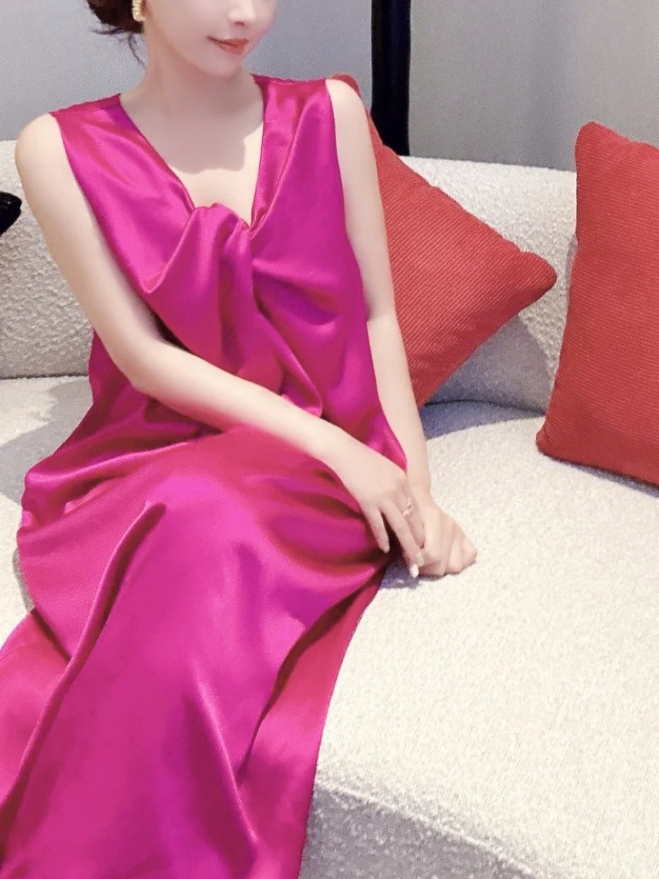 

Luxury Sleeveless V Neck Casual Loose Long Dress 2024 Summer Women Solid Tank Bow Pleated Party Robes New Fashion F641