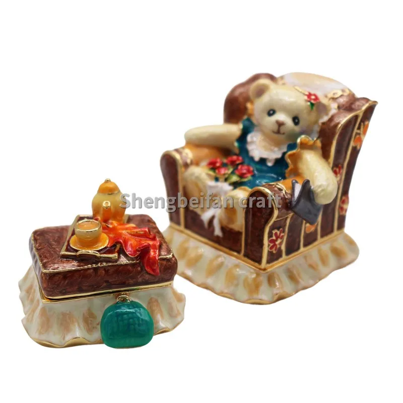 

Metal Craft Enamel Ornament Bear Tea Table Jewelry Box Decoration Bithday Gift Trinket Box For Home Decor Necklace Rings Earring