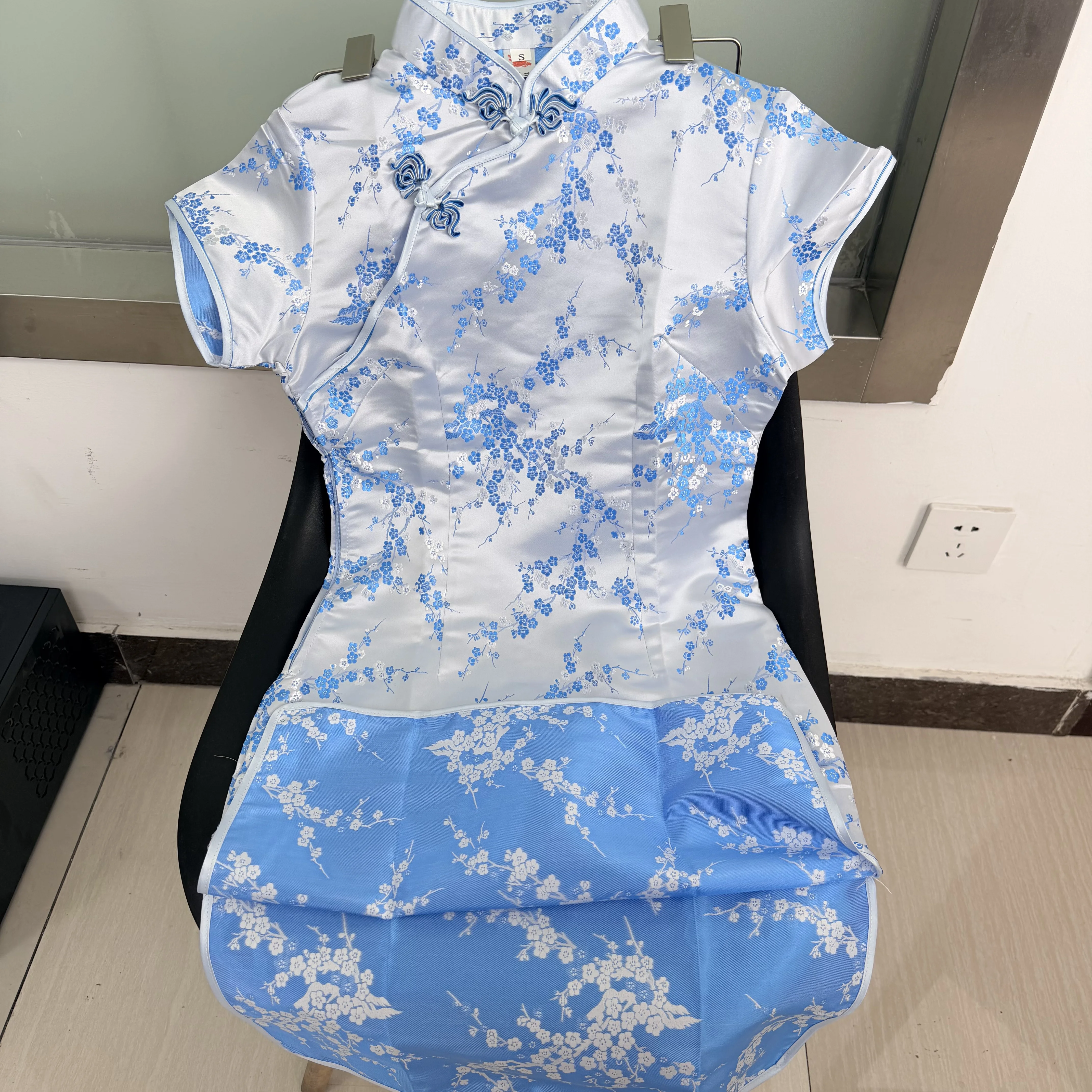 Plus Size 3XL 4XL 5XL 6XL Chinese Qipao Classic Women Satin Cheongsam Oriental Bride Wedding Dresses 2021 New Evening Party Gown