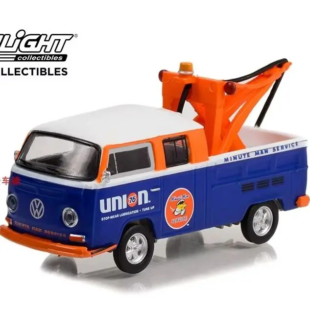 

1:64 Club Vee-Dub Series 15-1969 Volkswagen Dual Cab Pickup&Lift Hook Advanced Car Model Collectibles