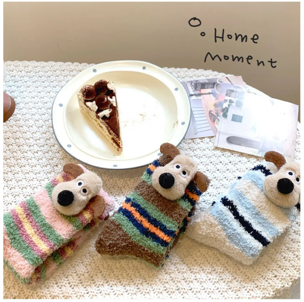 جديد Kawaii Gromit جوارب مخططة دمية القطن موضة الخريف الشتاء Ins لطيف المرجان المخملية الجوارب هدية عيد ميلاد لصديقة