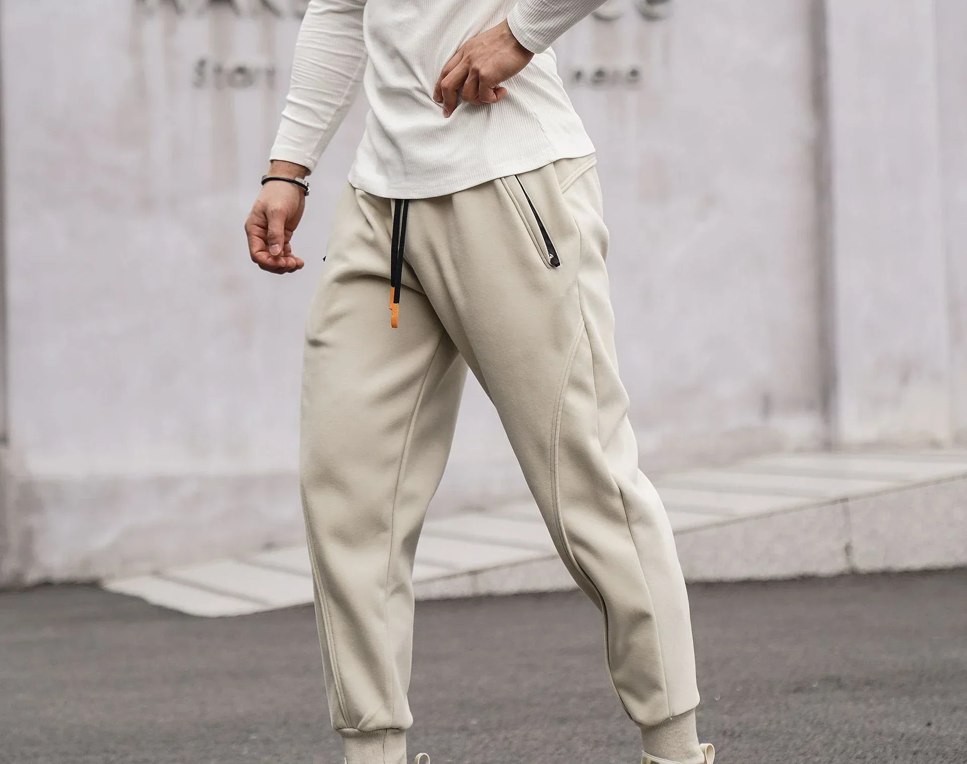 

Men's Running Fitness Pants Casual Elastic Waist Drawstring Trousers Spring Men Loose 9-Point Large Size Small Foot Sports Pants
