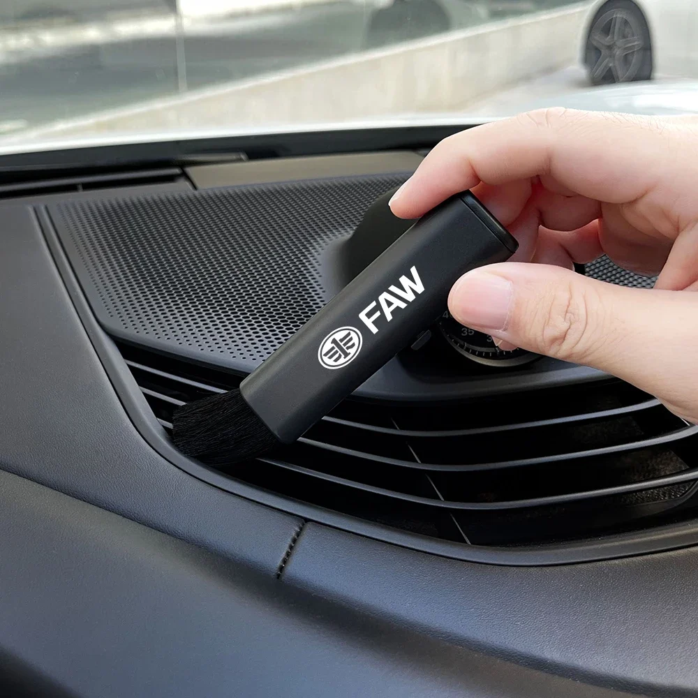 Car Air Vent Cleaning Brush Auto Accesssories For FAW V5 X80 B50 Besturn X40 T77 V2 Vita F5 V70 D60 J6 F1 V80 B70 R7 N5 N7 B30