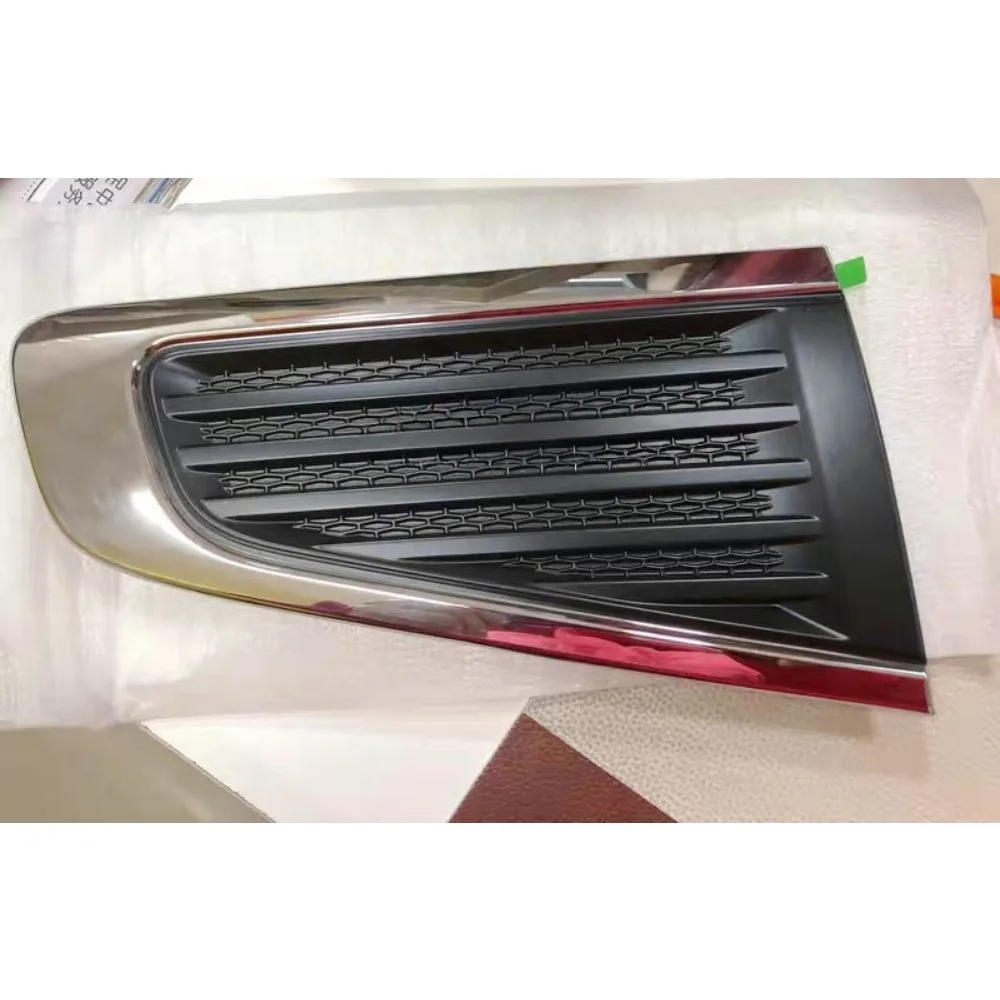 For Renault‌ Koleos Genuine The Black Triangular Under Reverse Rearview Mirror Fender Trim Panel Has A Bright Strip