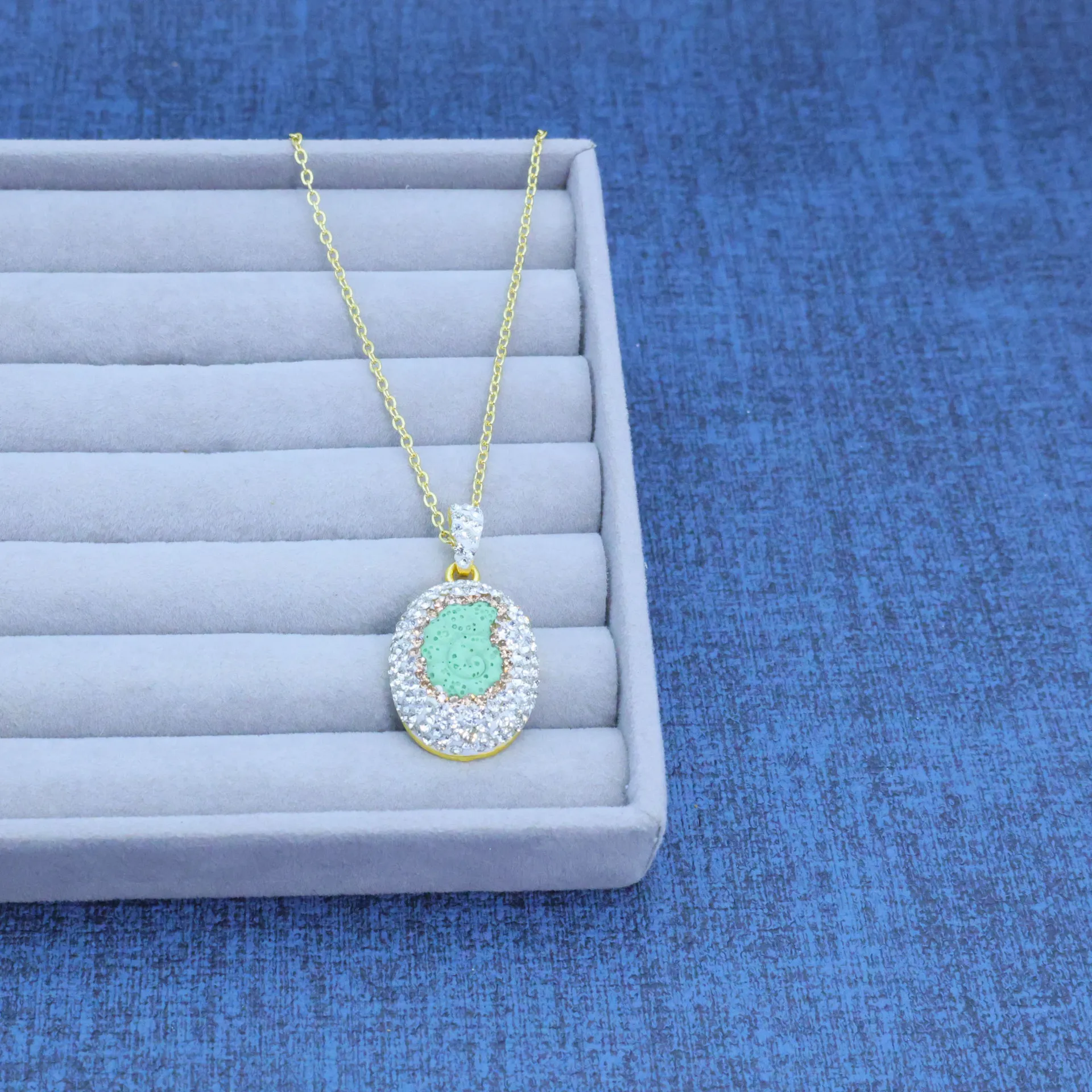 DIY accessories Cross-border new dopamine volcanic stone green spiral niche handmade design fashion temperament three-piece jewe