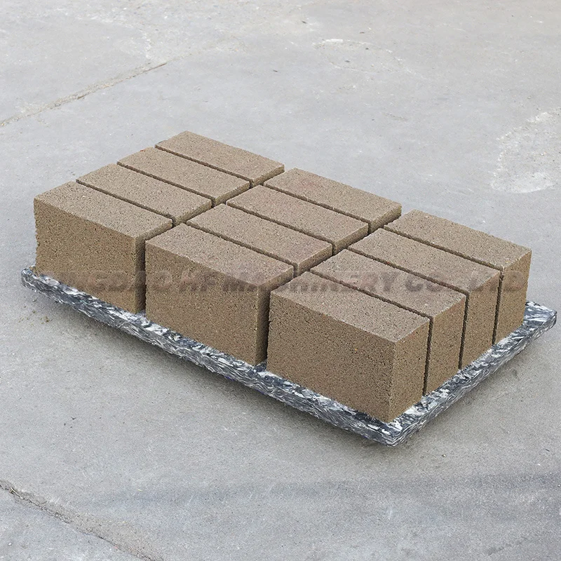 QT4-25 semi-automatic PLC control of engine gearbox of concrete hollow paving block making machine, suitable for 4-6 inch high