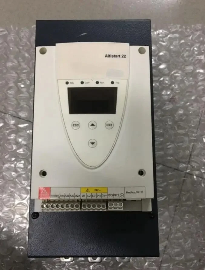 

ATS22C11Q new and original Soft Starter ATS22-control 220V-power