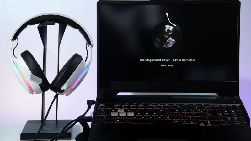 Colorfire Solaris USB 有線ヘッドセット ホワイト バーチャル 7.1 チャンネル ステレオ RGB ライト ミュージック ゲーミング ヘッドフォン マイク付き