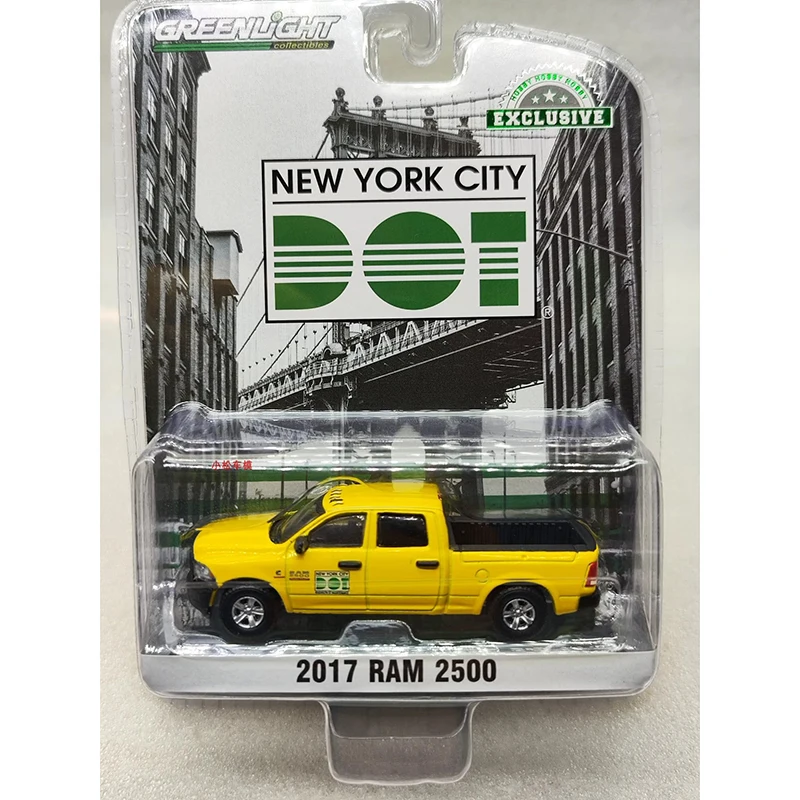 โมเดลรถอัลลอยด์ Greenlight ขนาด 1:64 รุ่น Ram 2500 ปี 2017 ของสะสมตกแต่ง ของเล่นวันหยุด ของที่ระลึก ของขวัญ