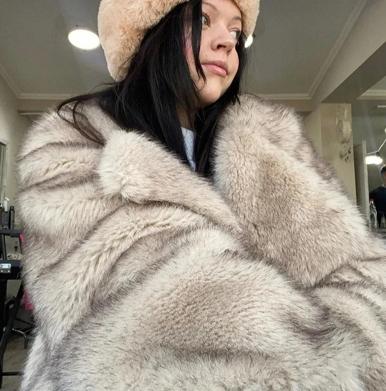 冬の高級ブランドファッショングラデーションアニマルカラーフェイクファーコートジャケット女性ルーズ特大ロングふわふわオーバーコートアウター