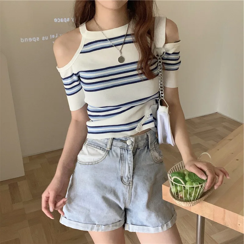 

Sweet Shoulder Bared Knitwear Women's Summer Slim Fit Stripe Vintage Short Sleeve Top Korean Style Commute Pattern Polyester ...