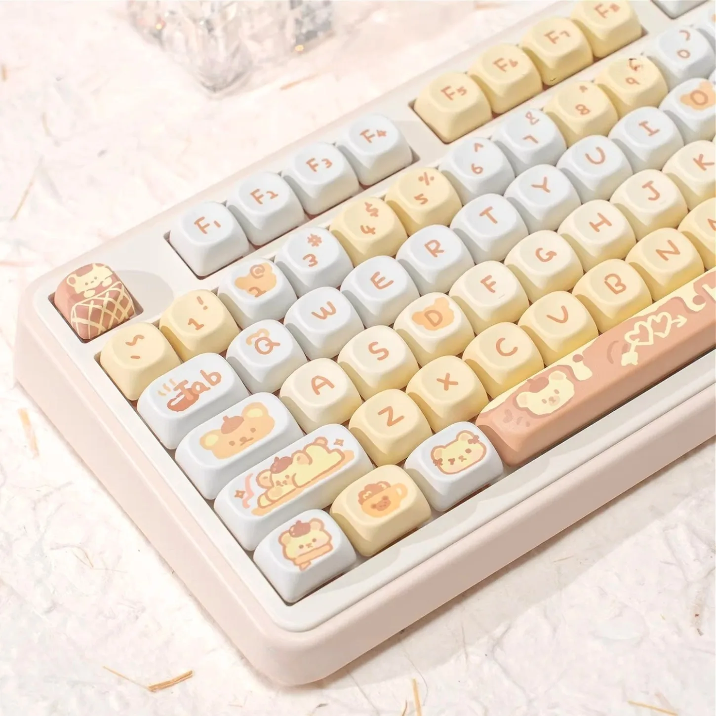 

Pudding Bear Keycaps MOA Profile 132 Keys PBT Keycap Set for 61 68 75 87 98 108 Layout Mechanical Keyboard Cute Cartoon