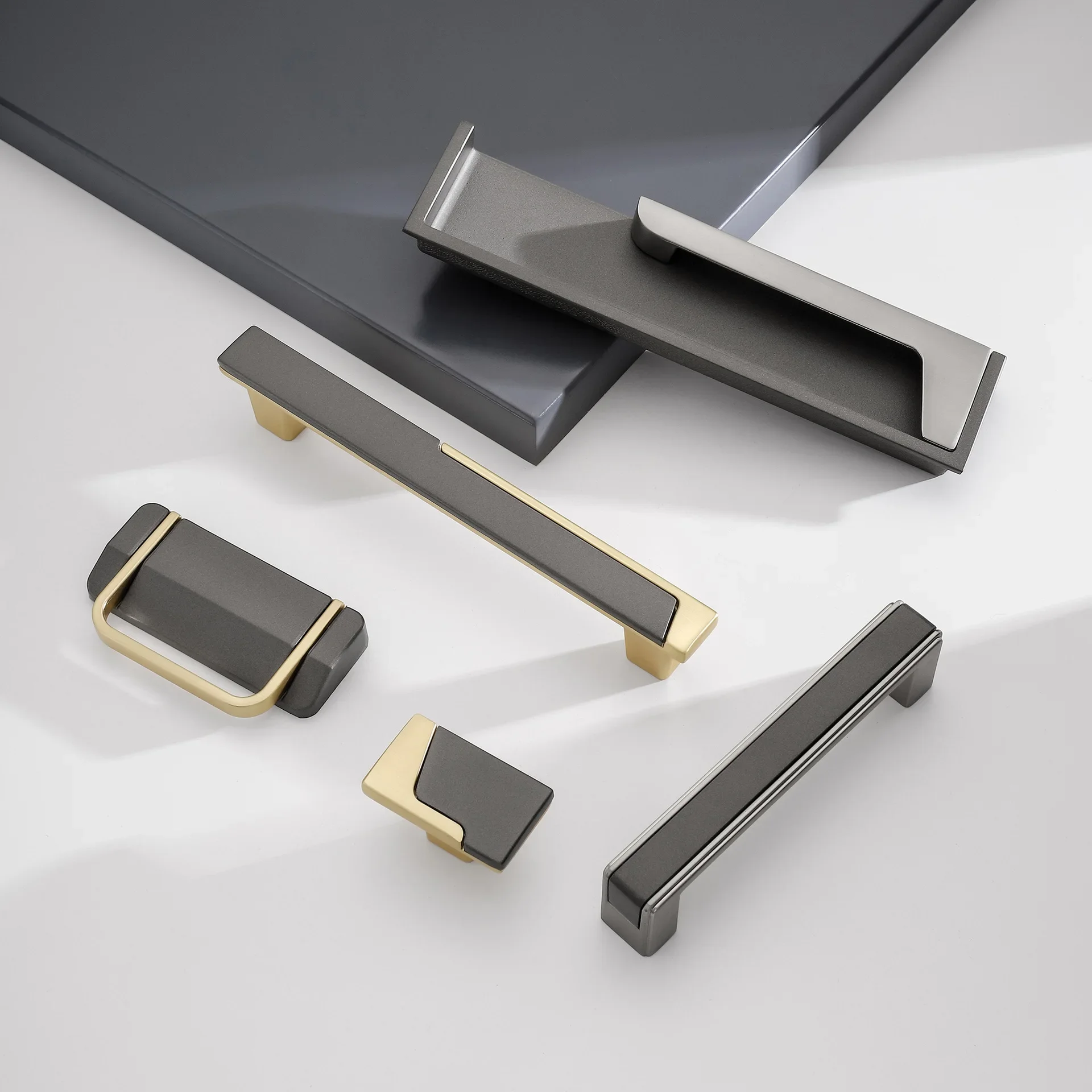 Minimalist Nordic Luxury Gold and Grey Cabinet Wardrobe Door-in-One American Drawer Wine Cabinet Handle Furniture Hardware