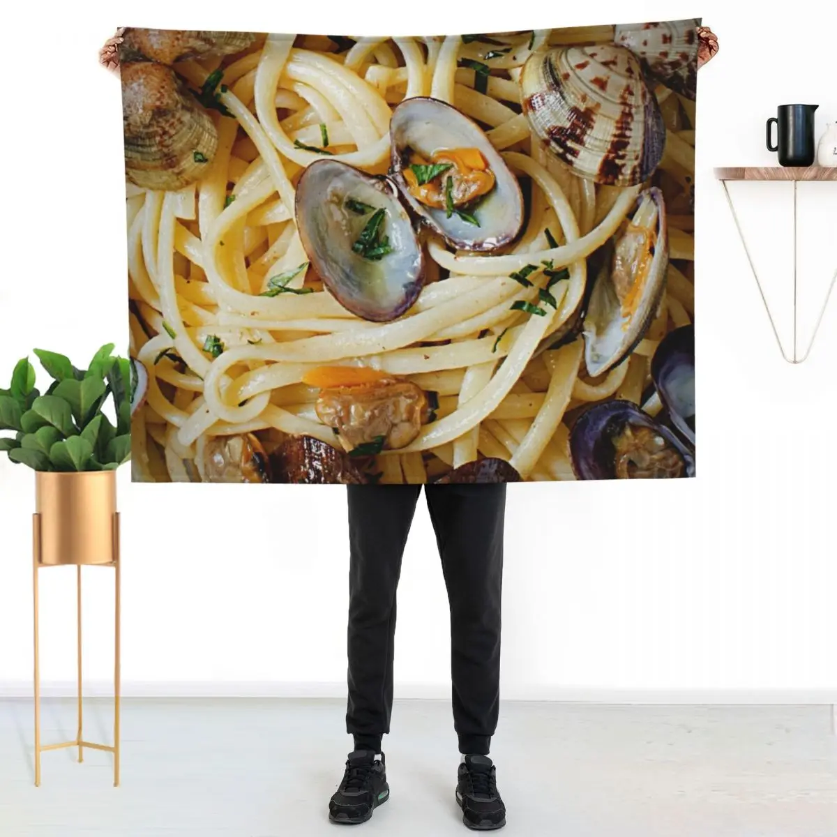 Linguini Pasta with Clams Throw Blanket warm winter Sofa Throw Sofa christmas decoration for babies for sofa Blankets