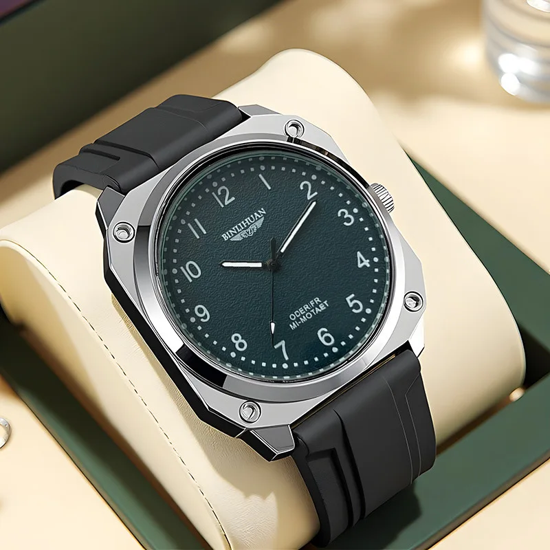 

Men's Watch, High-End Fashion Trend Silicone Band Quartz Watch