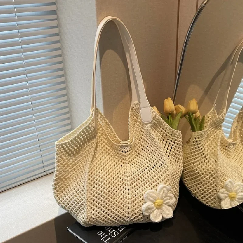 

Hollow Out Large Capacity Flowers Decoration Shoulder Bags Female Bags on Sale 2025 New Beach Vacation Women's Handbags