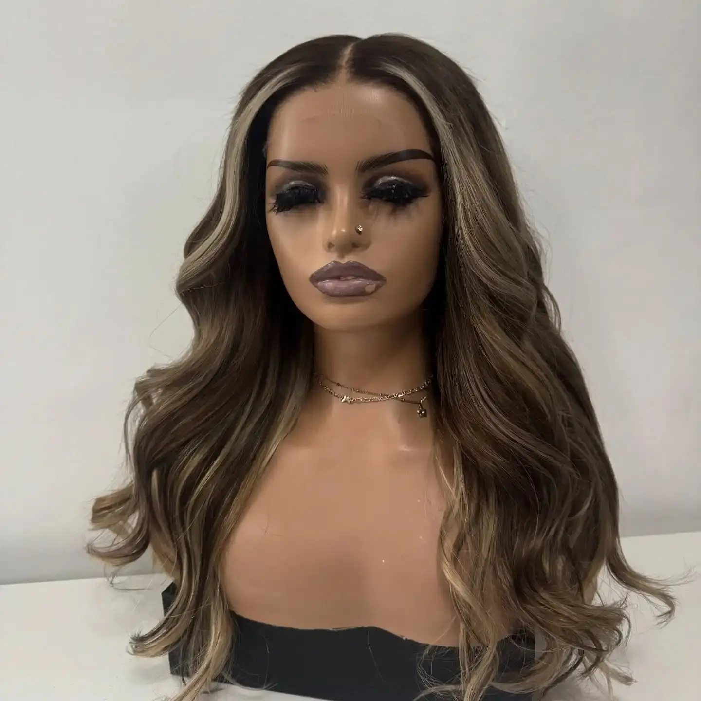 Ombre Dark Brown Balayage Synthetic Lace Frontal Wigs With Blonde Highlights Glueless Wigs For Women High Quality Premium Fibre