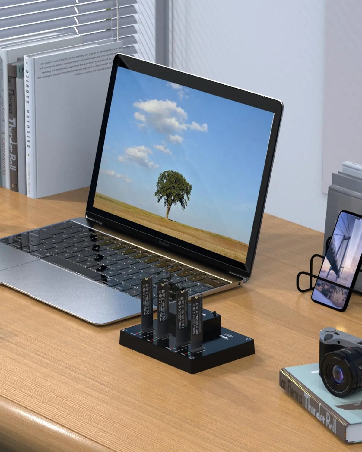 محطة إرساء MAIWO 4-Bay M.2 NVME SSD بسرعة 10 جيجابت في الثانية بدون أدوات من النوع C لدعم وظيفة ناسخ استنساخ القرص غير المتصل بالإنترنت/النظام