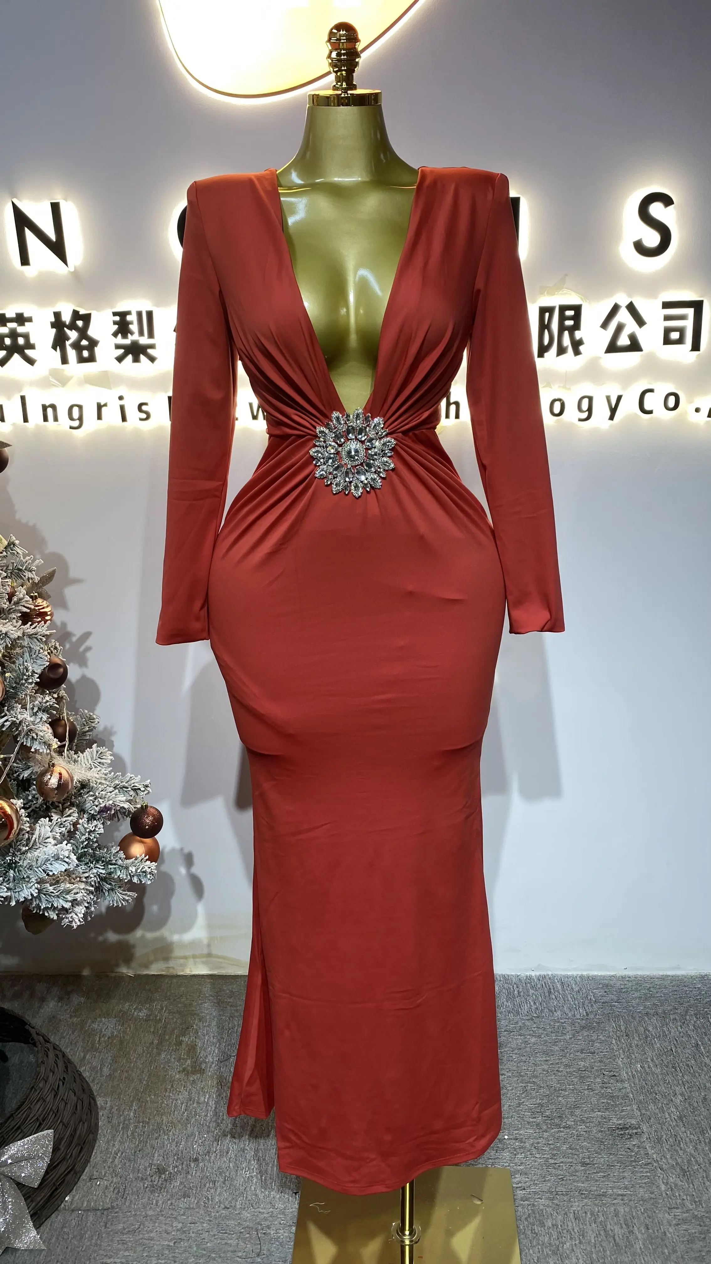 

Elegant party dress, sexy long-sleeved bodycon dress, luxurious crystal Maxi fashion dress for women.-GZXX286
