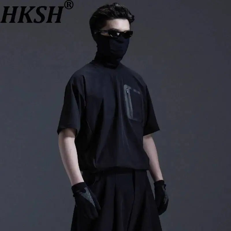 HKSH Summer New Men Tide Dark Chic Ins Niche Design T-shirt Glued Pockets Sports Outdoor Cool Vibe Fit O-Neck Breathable HK24661