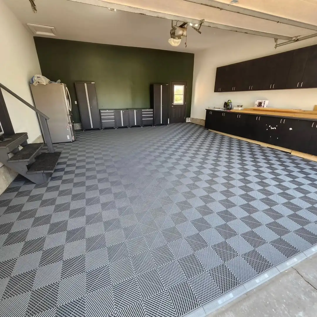 

Eco-Friendly Interlocking Vented Flooring Click-Lock Garage Polypropylene Tiles Industrial Drainage Mats