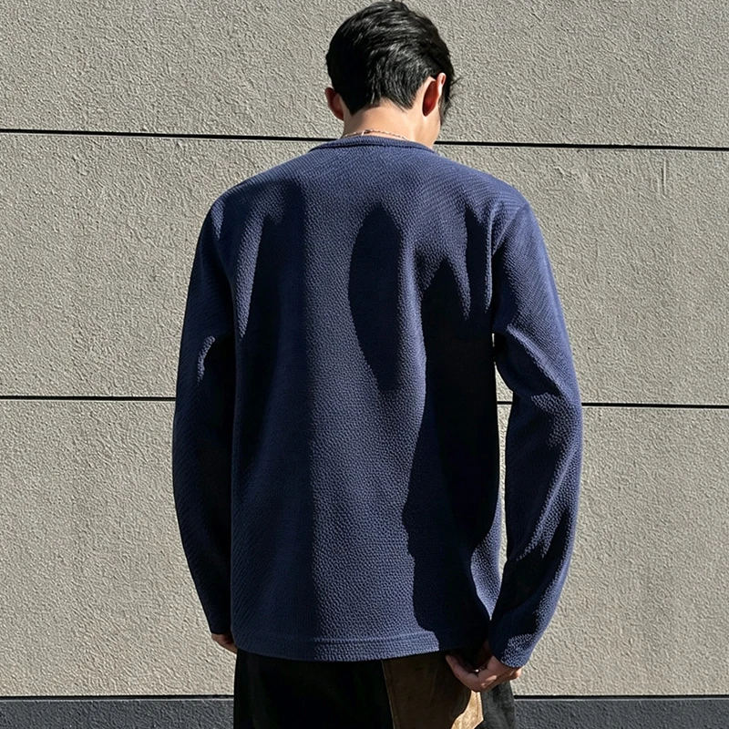 Herren-Langarmshirt mit Henley-Ausschnitt, Herbst-Übergrößen-Modell, lockere Passform, Strickoberteil, schlichtes Knopfleisten-Design, bequemes, lässiges Hemd für den Alltag – Detail 20