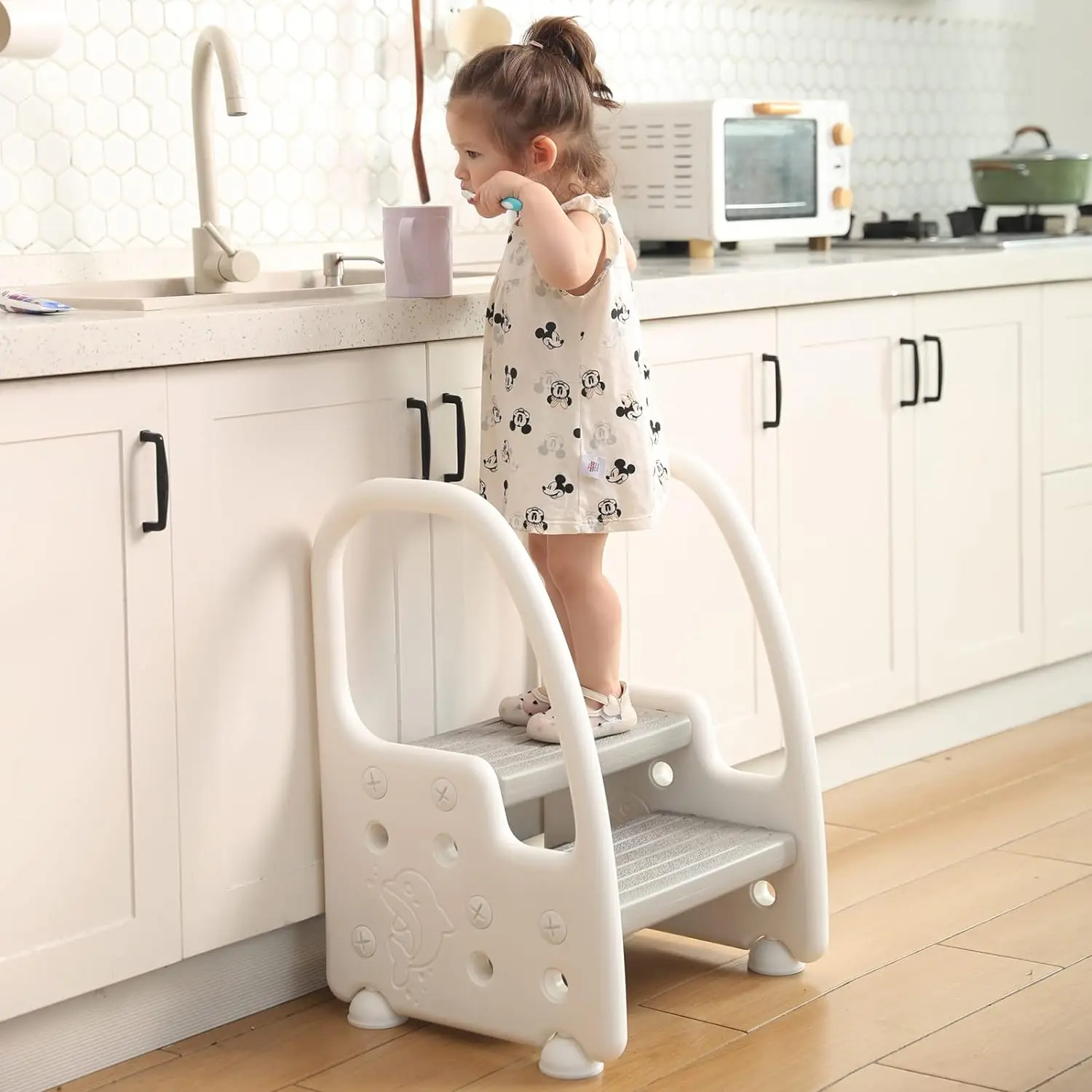 

Toddler Step Stool with Armrests, 3 Step Stool, Bathroom Sink Standing Tower, Potty Training Chair, Safe and Non-Slip