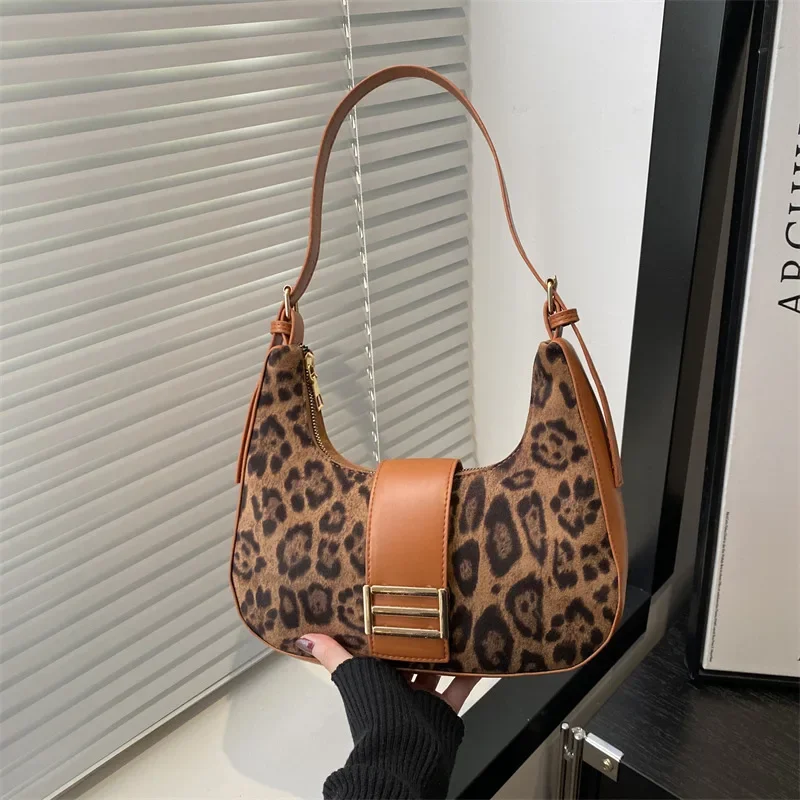 Leopard print fashion temperament shoulder messenger bag underarm bag