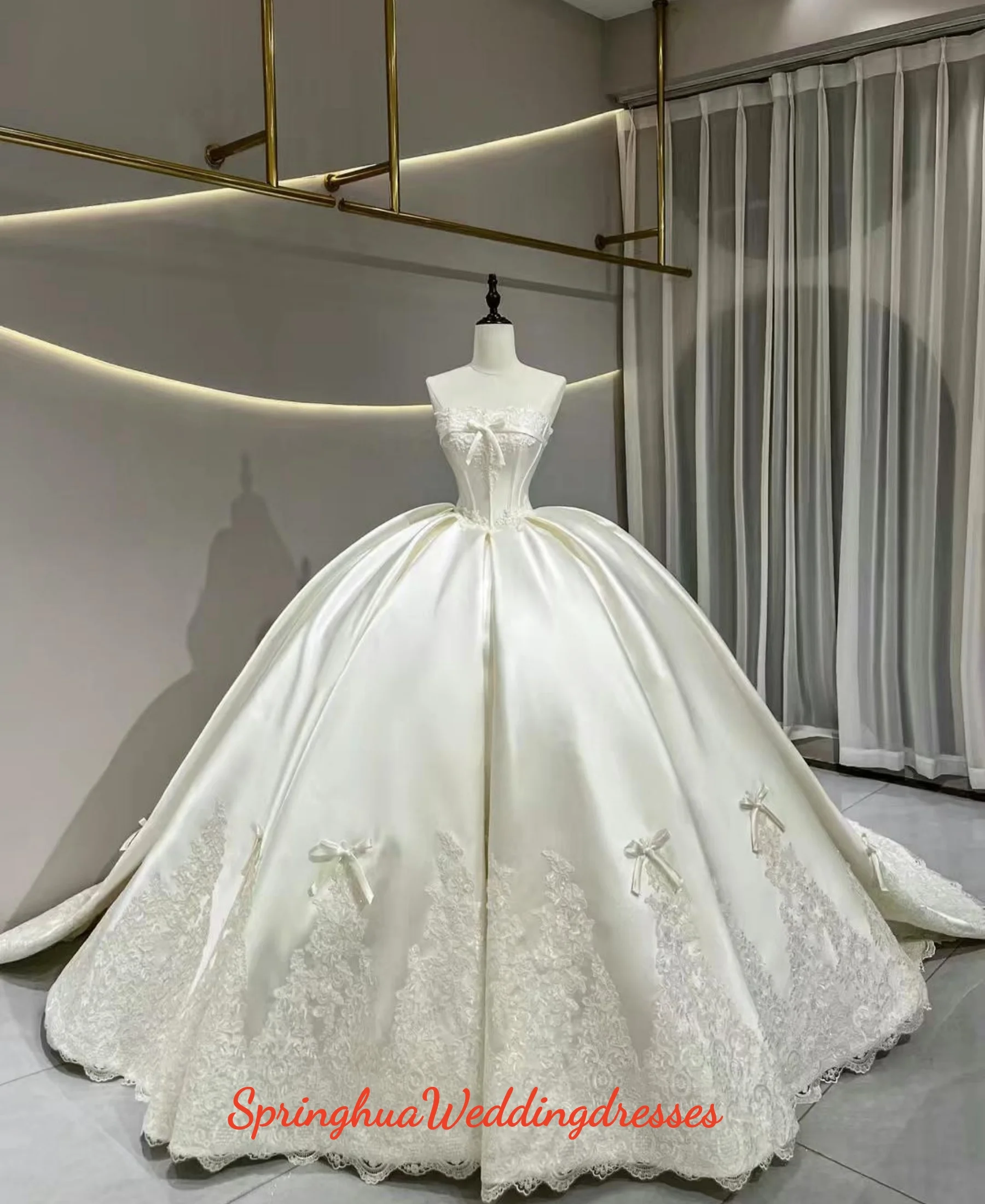 Luxury White Strapless Satin Sleeveless Main WeddingDress Bride Style Light Embroidery Trailing High-end Custom Vestido De Novia