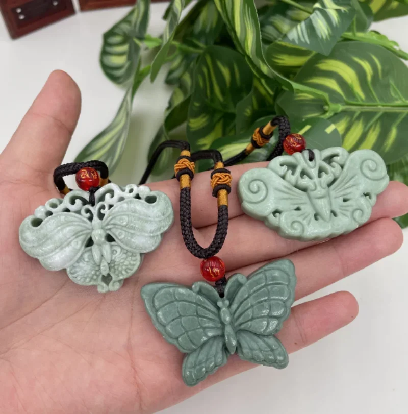 Lantian Jade wisiorek z motylem akcesoria naszyjnikowe biżuteria amulety zielone prezenty kobiety naturalne rzeźbione prawdziwe Charms łańcuszek sweter
