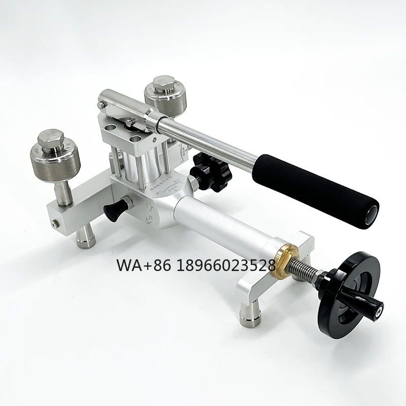 

Portable Handheld Pressure Testing Pump 60Bar Pressure Source Calibration Pump