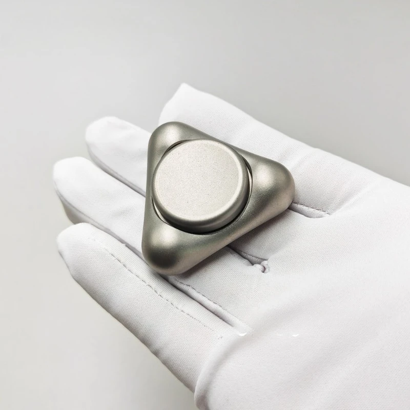 

Dachongshan EDC Капля воды НЛО Трехстраничная игрушка-гироскоп из нержавеющей стали