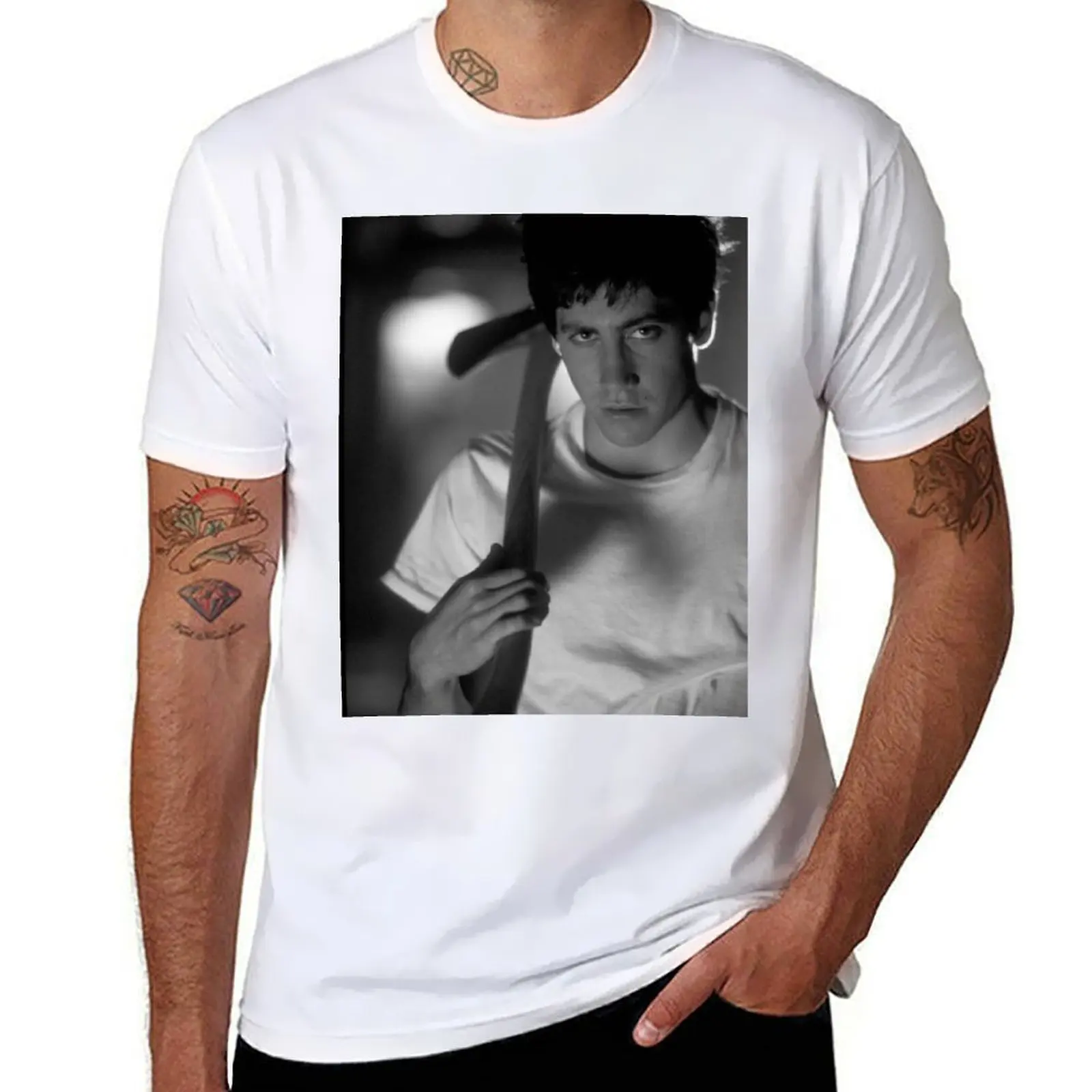 

Donnie Darko (Black and White) T-Shirt funny t shirts man cotton t shirts man 100% T-Shirt