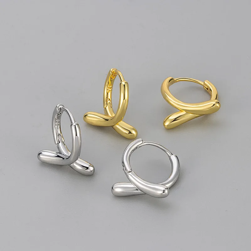 Copper Twist Huggie Hoop Earrings - Gold/Silver Tone Minimalist Geometric Fashion Jewelry for Women