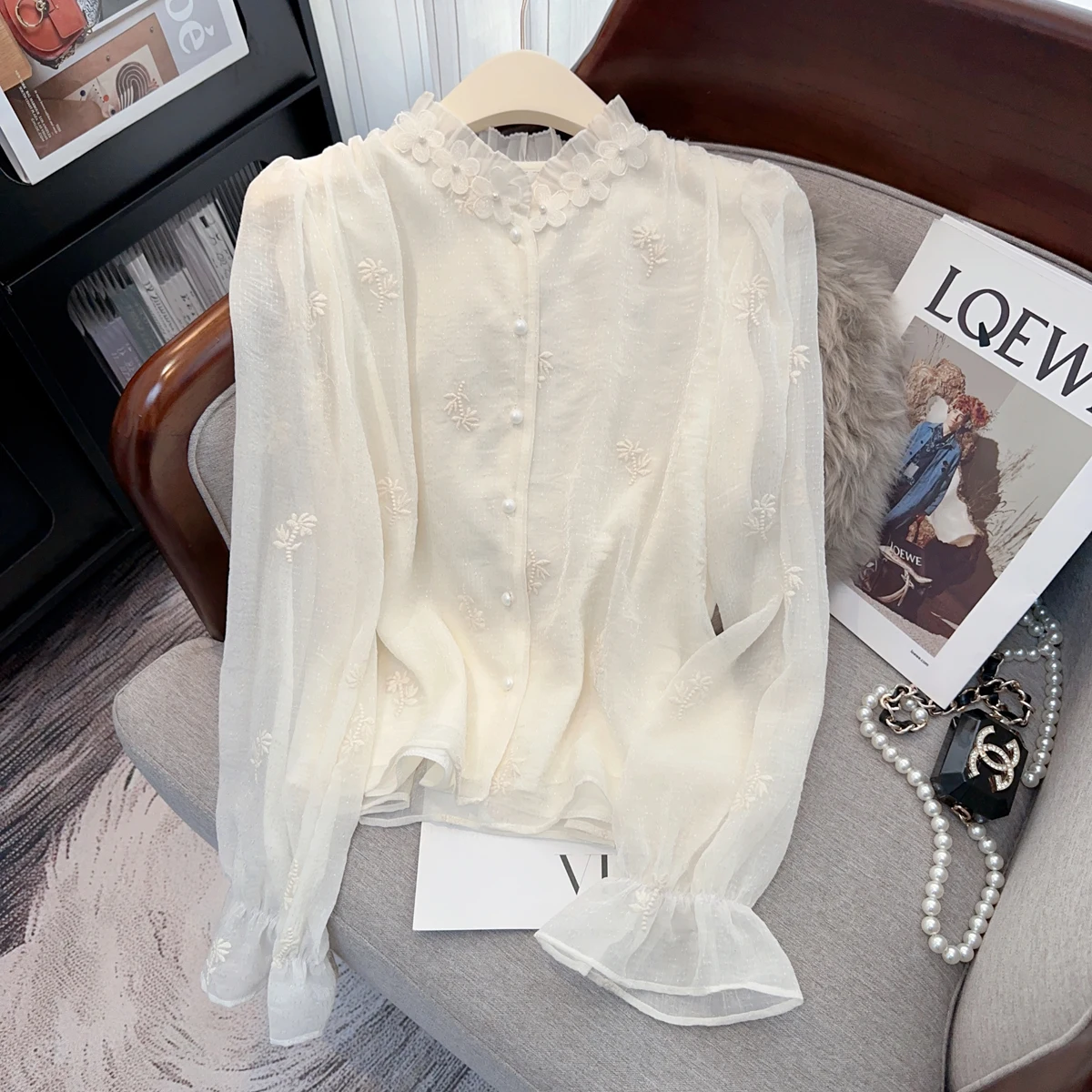 

Women's Beige Flower Chiffon Shirt French Elegant High Street 2000S Style Aesthetics Office Casual Top Chiffon Shirt Clothing