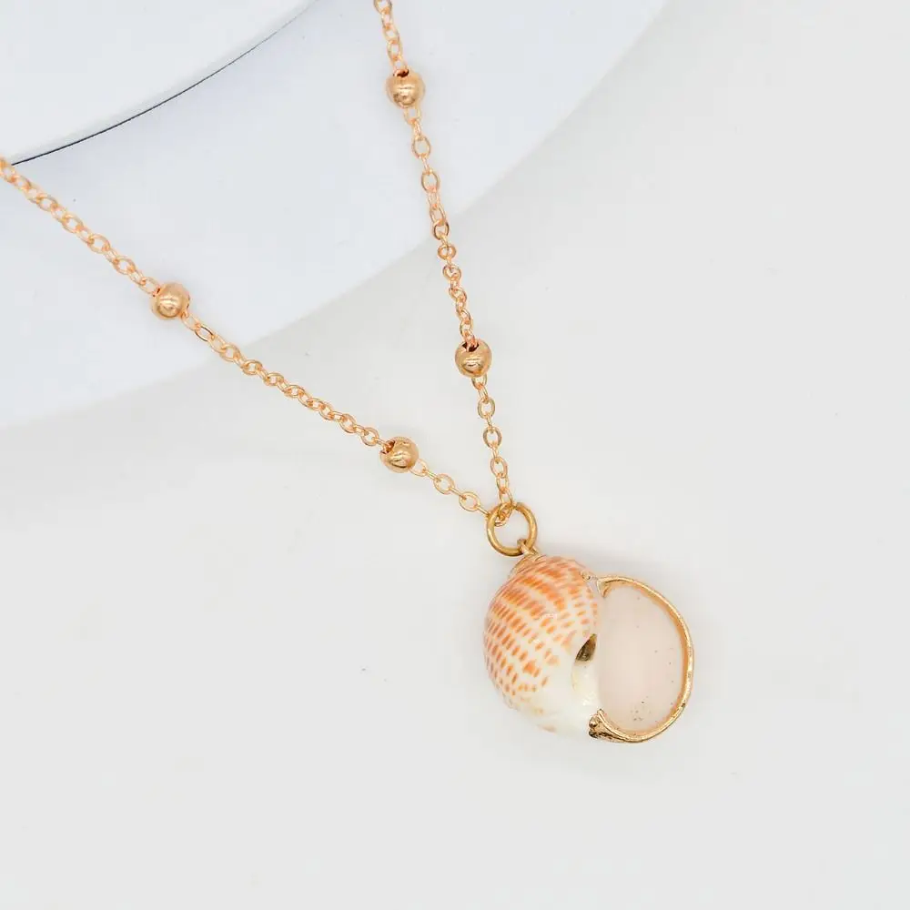 Conch Shell Necklace Shell Pendant Necklace Bohemia Chain Boho Style Sea Beach Jewelry Natural Chains