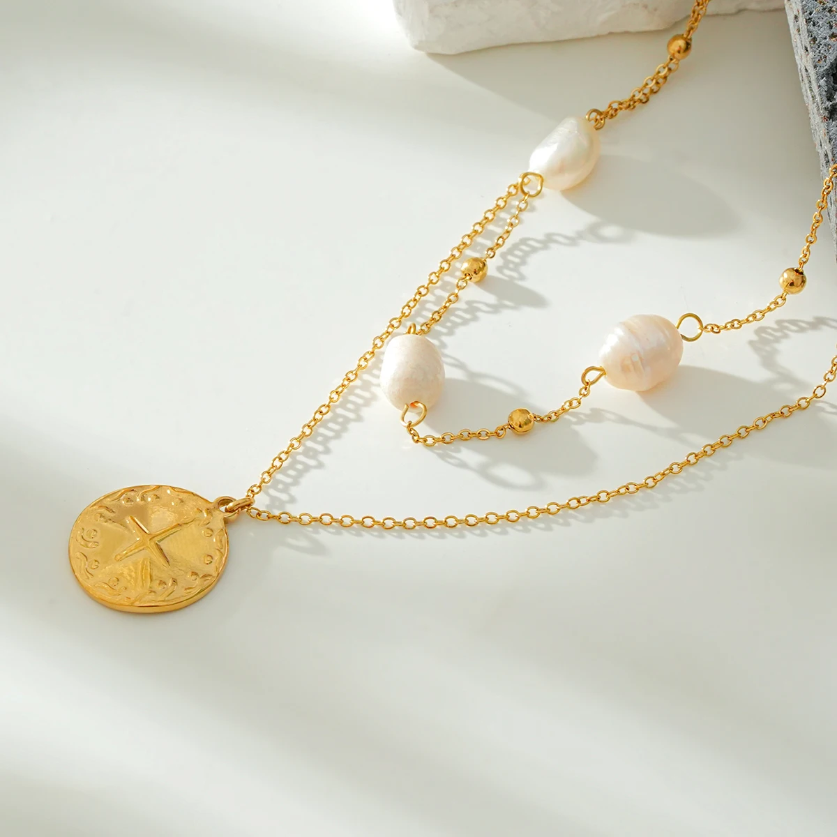 Statement Niche Pearl collarbone chain necklace for women ocean style fashion stacked waterproof non-allergic jewelry gift