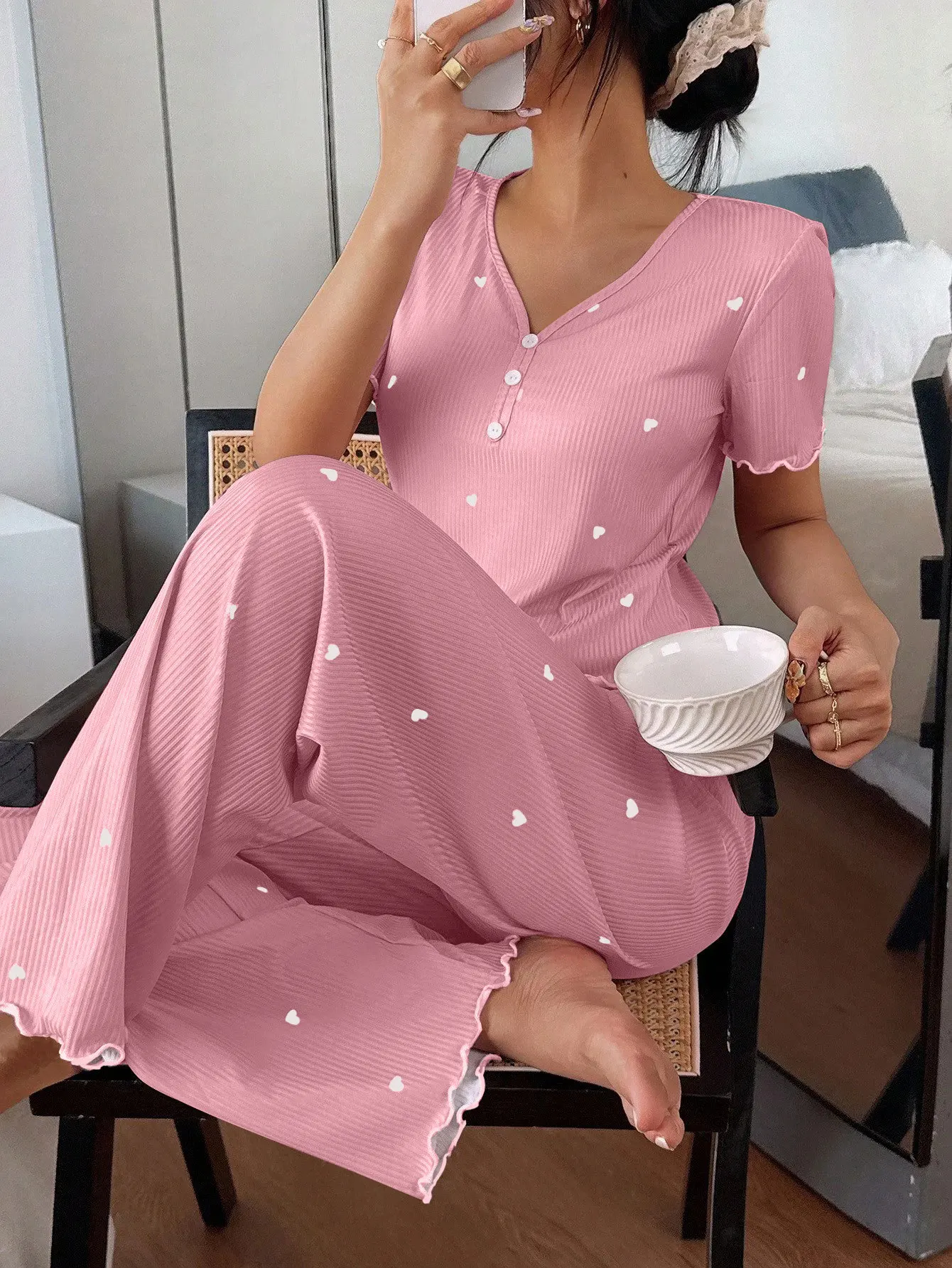 

Женские комплекты для сна: пижамы с коротким рукавом, домашний костюм из 2 предметов