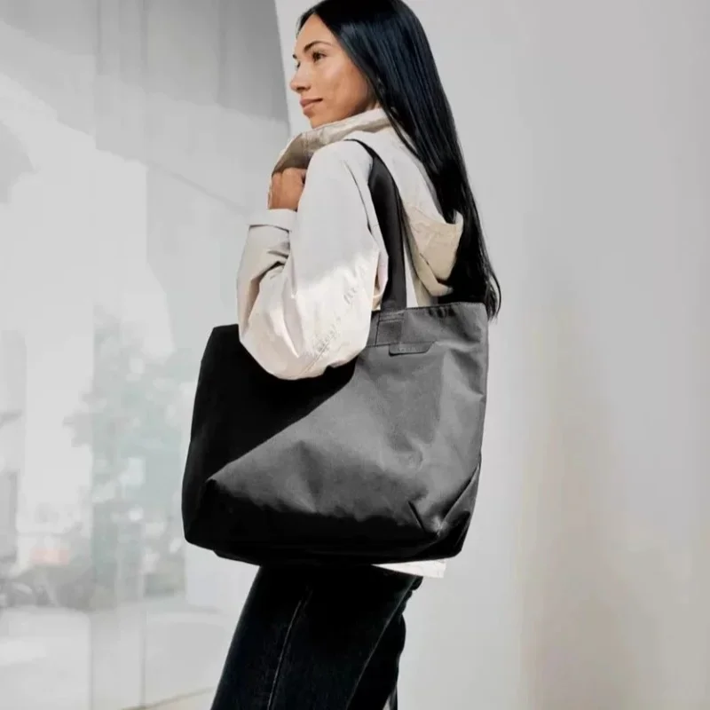 ALPAKA Elements Tote M 210D 14.5L Water Resistant Multifunctional Casual Large Capacity Commuter Tote Durable Design