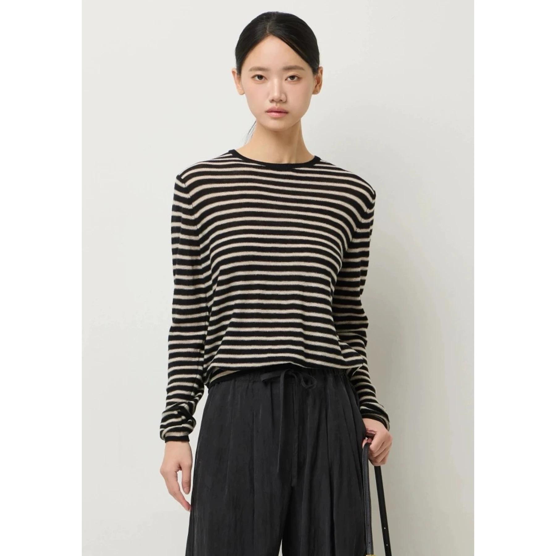 

Lemon Cheese Autumn Winter Woolen Knitted Base irt Casual round Ne Striped Loose Fit Women's Long Sve Crew Ne Top