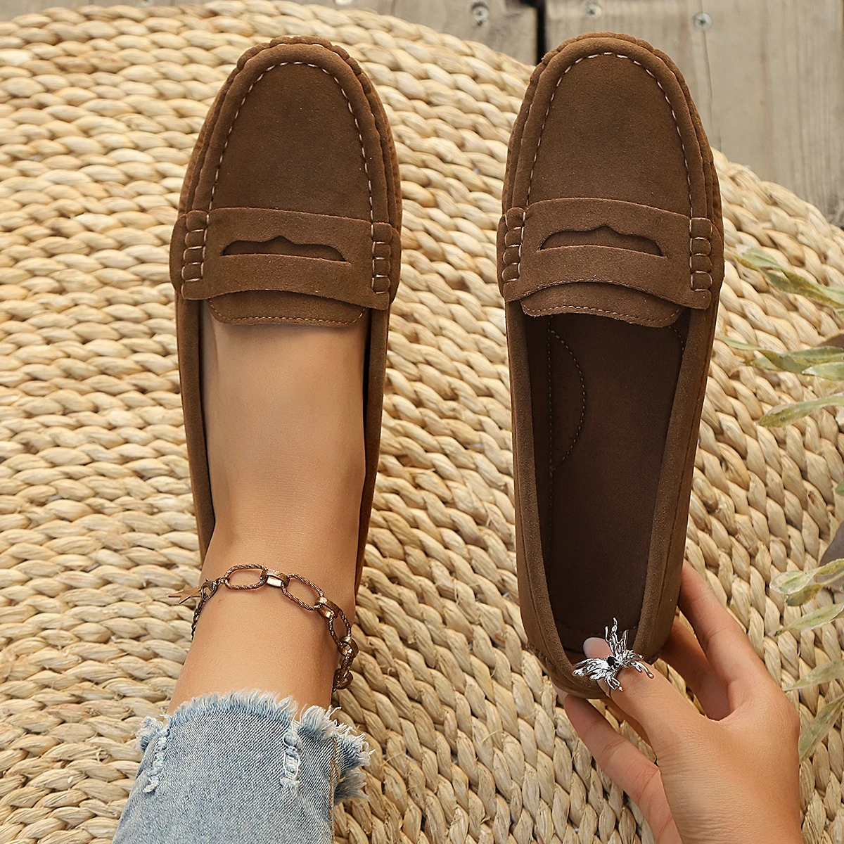 

Women Flats New Comfortable Sexy Elegant Casual Loafers Wear-Resistant Fashionable Sneakers Women Walking Flat Shoes for Women