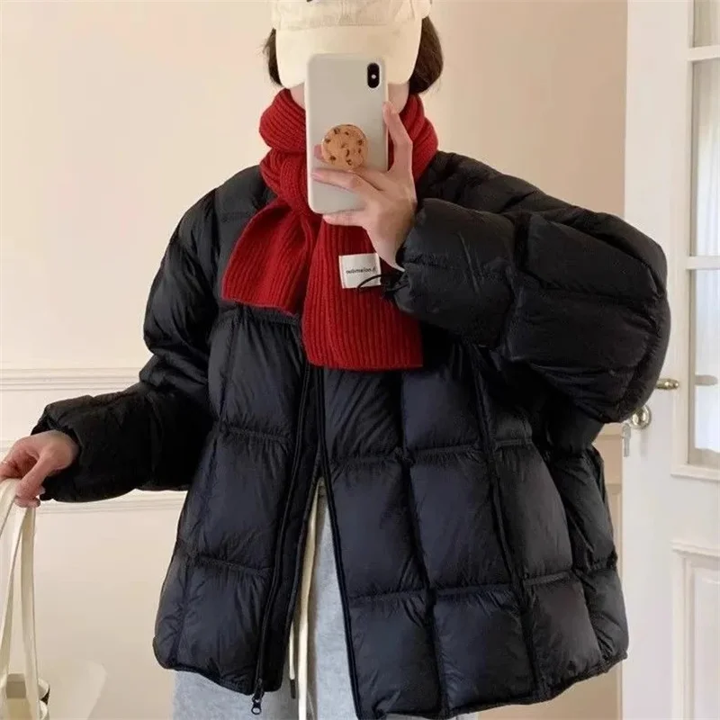 Winter New Korean version 2026 Round neck Design Cute Small Square Loose Warm Bread Cotton Jacket Women's Thicken Short Outwear
