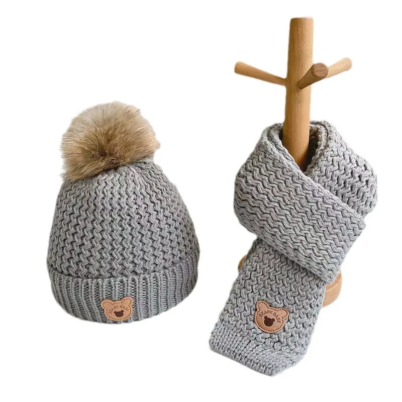 Autumn and Winter Children\'s Hats and Scarves 2-piece Set Warm Plus Fleece for Boys and Girls Bear Wool for Comfort