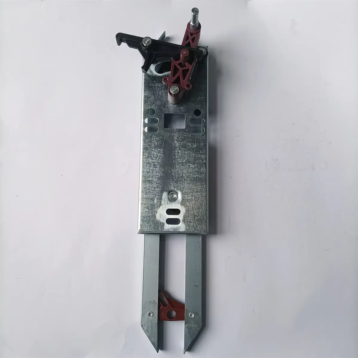 Porta dell'ascensore Skate Direzione sinistra CSK-VF00CD000 Lunghezza totale 470 mm Pezzi di ricambio per ascensore Pezzi di ricambio per ascensore