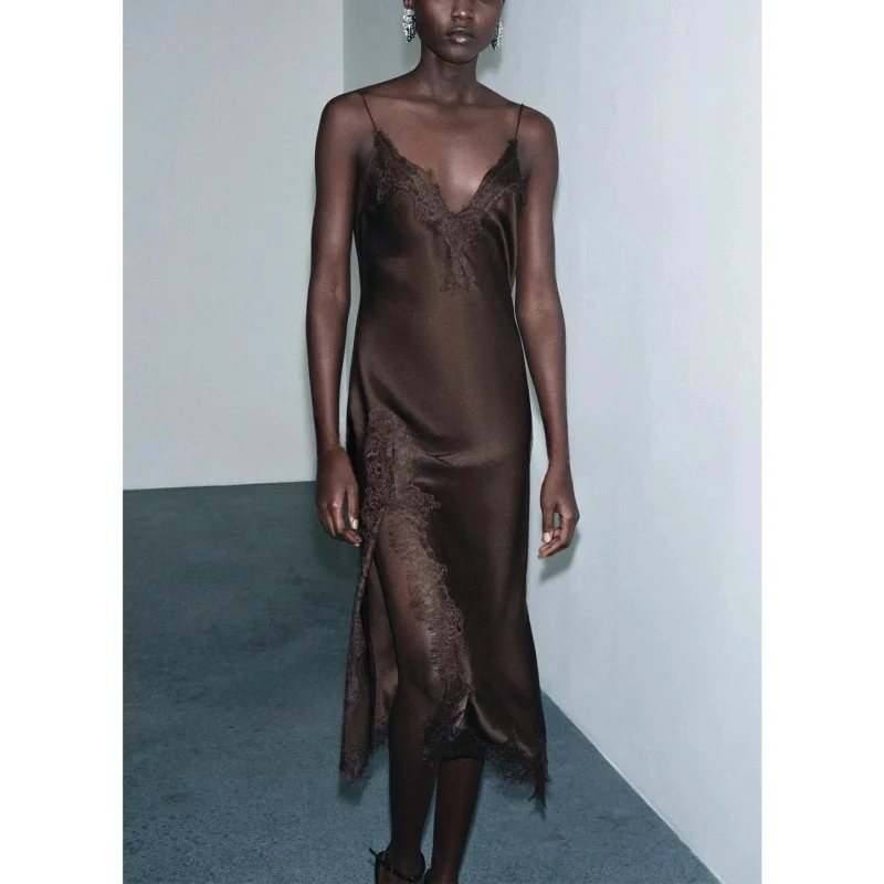 겨울 신상 여성 휴가복 슬리브리스 V넥 비대칭 밑단 레이스 실크 새틴 느낌 하이웨이스트 노슬리브 출퇴근용