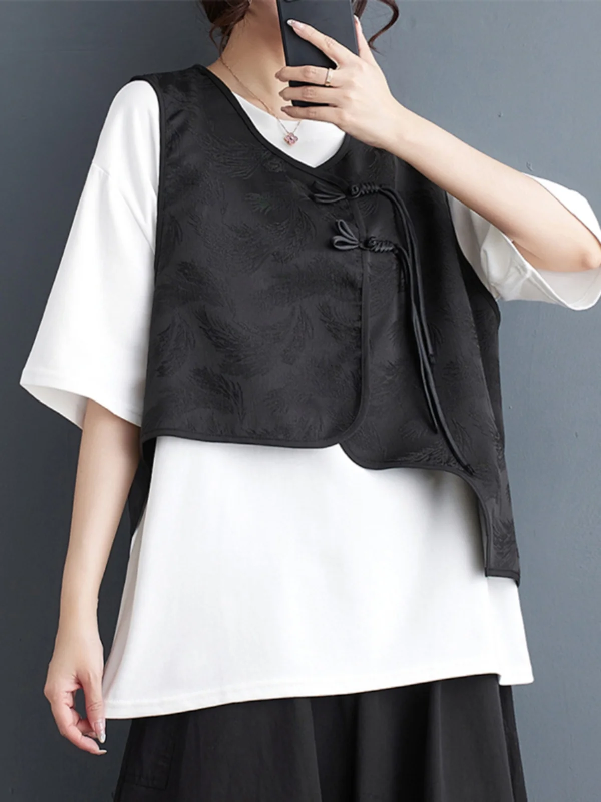 

Новый китайский многослойный комплект из двух предметов в национальном стиле, футболка большого размера, жилет Combo Ele Faionable, женский E...