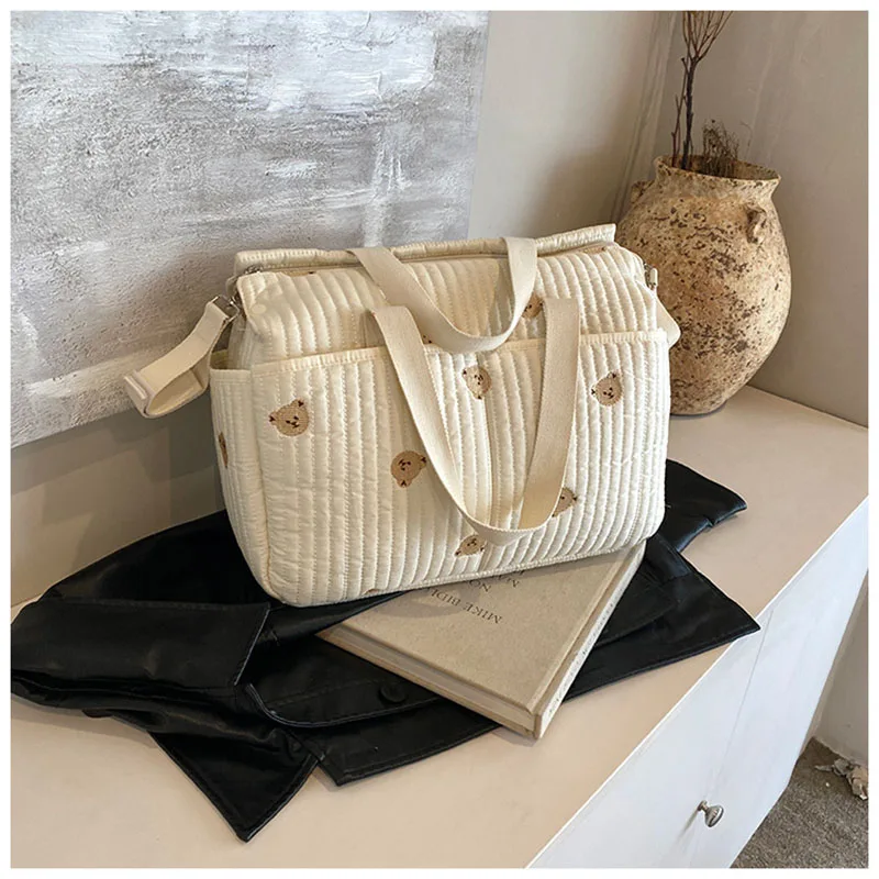 2024 New High-capacity Mummy Handbag Mommy Embroidered Bear Bag