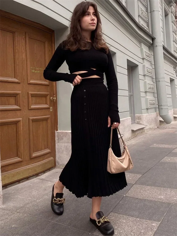 New White Knit Two Piece Women Sets Fall Ribbed Crop Top And Pleated Knitted Skirt Suits For Women Midi Dress Sets 2022